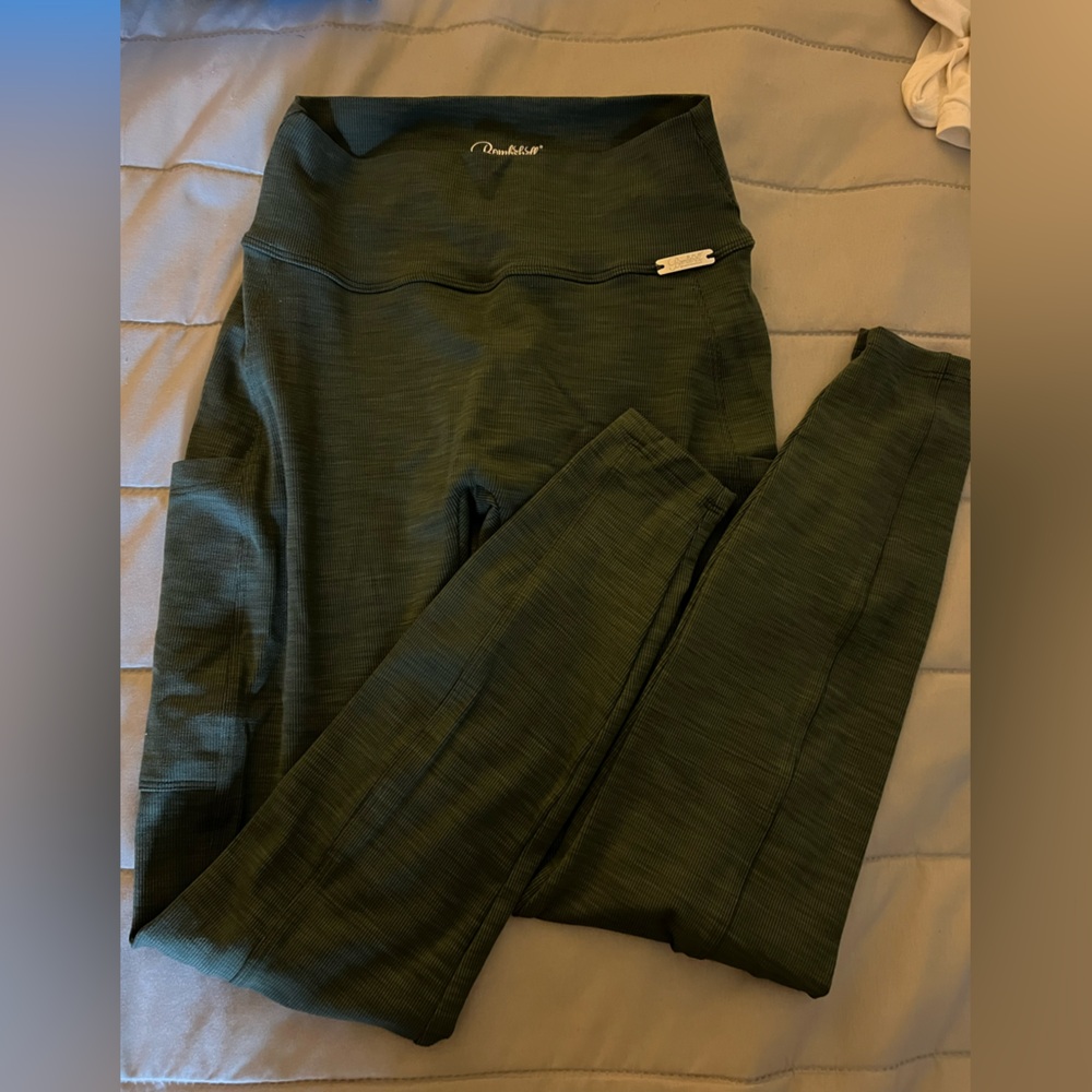 Dark green bombshell leggings